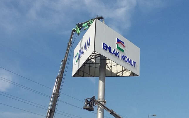 pulat reklam totem tabela 4 (1)